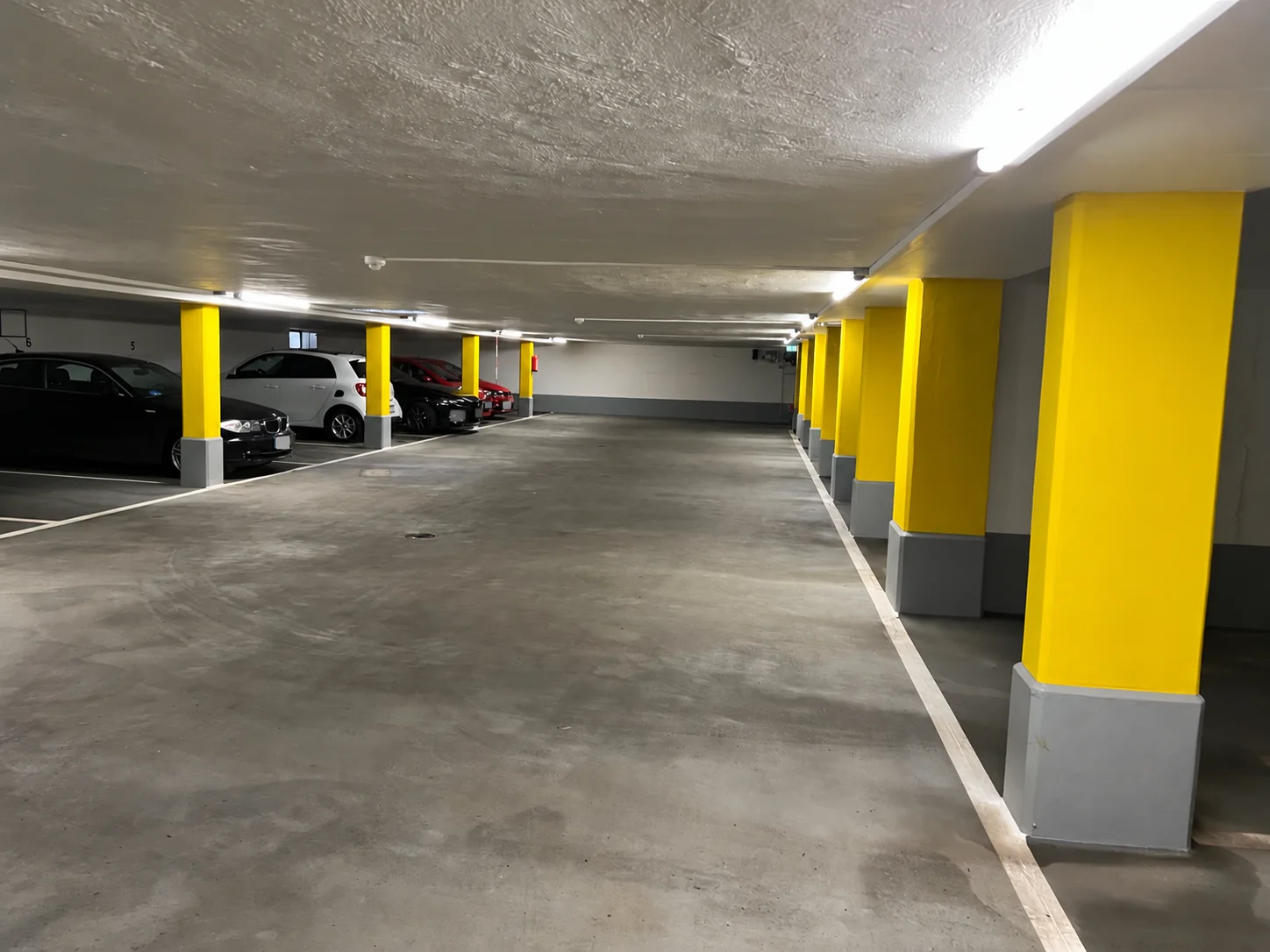 Tiefgaragenstellplatz in München - Bogenhausen